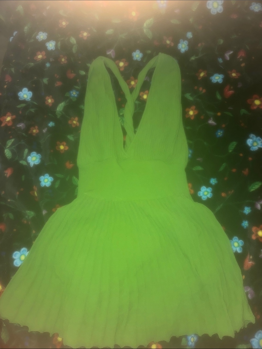 bebe Bright Green V-Neck Pleated Bodysuit